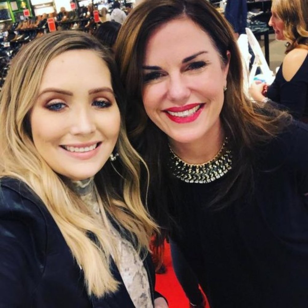 Stella & Dot | Bold Navy Gold & Crystal Embellished👑Tempest Bib Necklace. - Picture 10 of 12